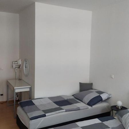 Neu! Ferienwohnung In Erfurt Exterior photo
